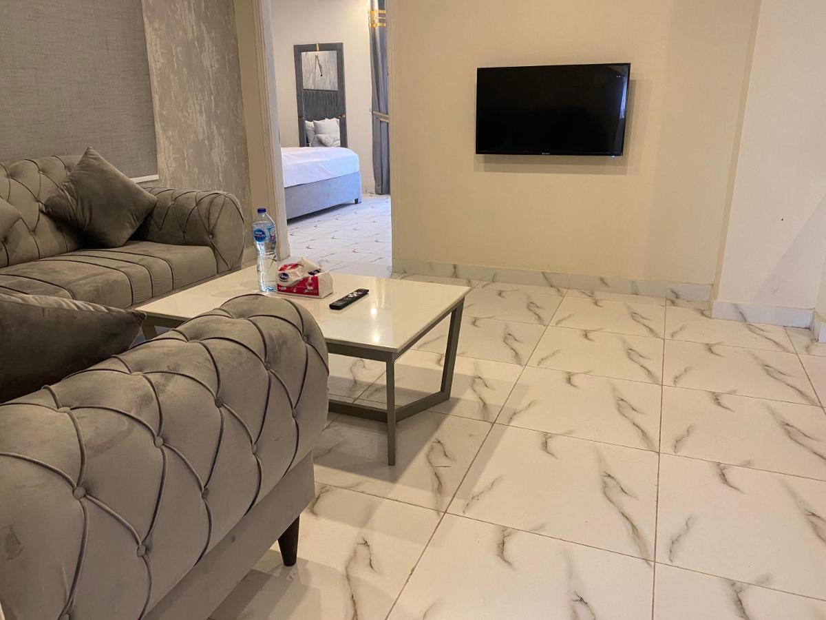 Luxe Suites Bahria Town Lahore Exterior foto