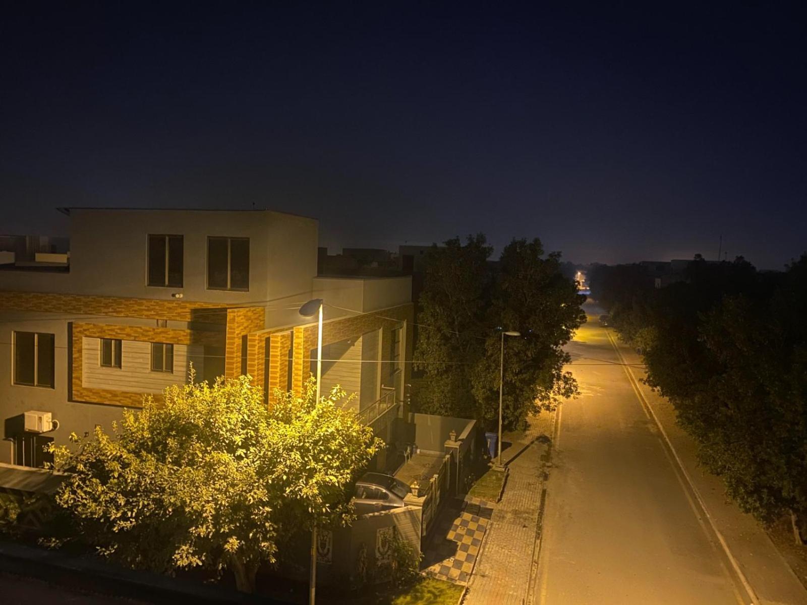 Luxe Suites Bahria Town Lahore Exterior foto