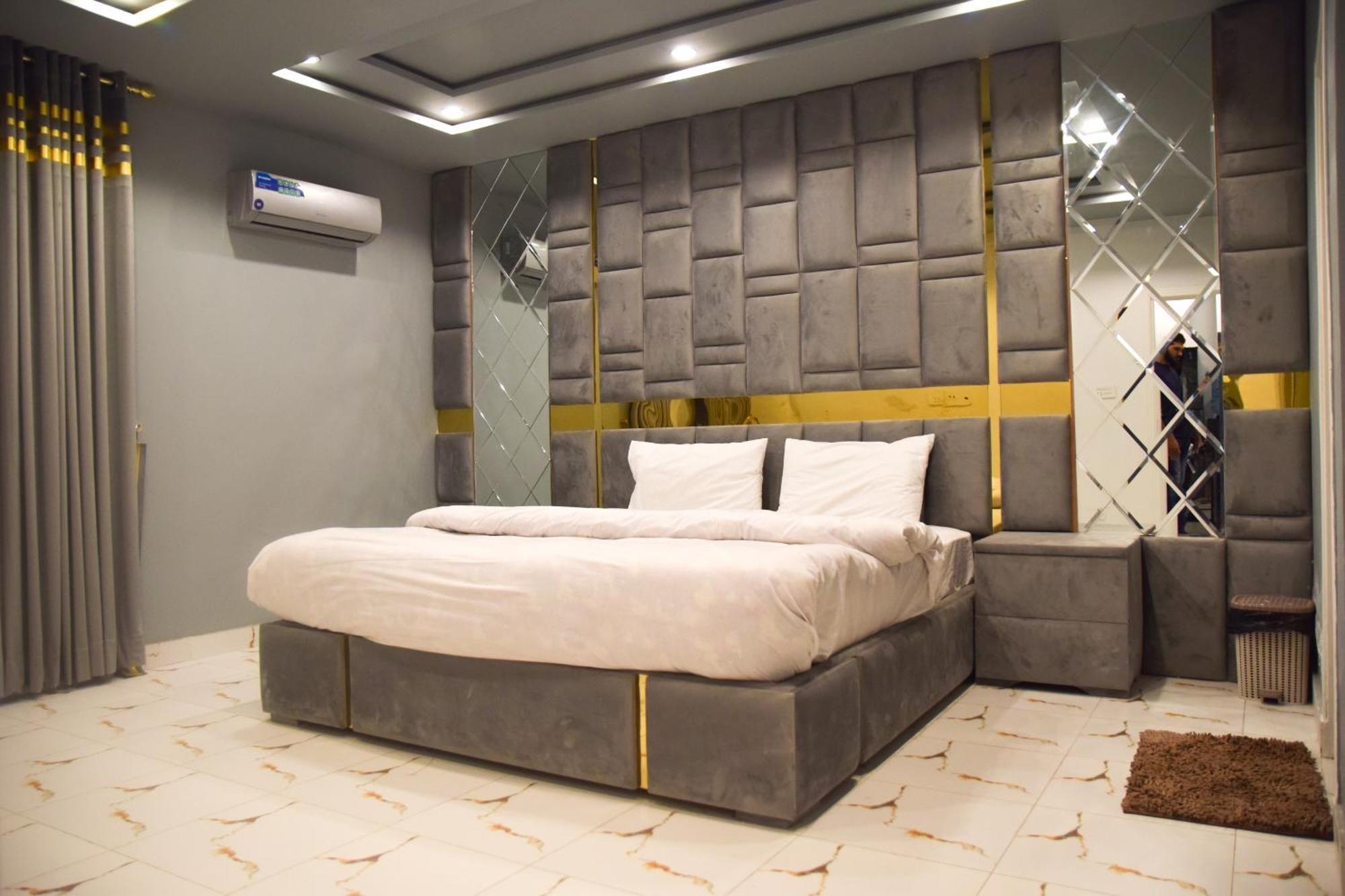 Luxe Suites Bahria Town Lahore Exterior foto
