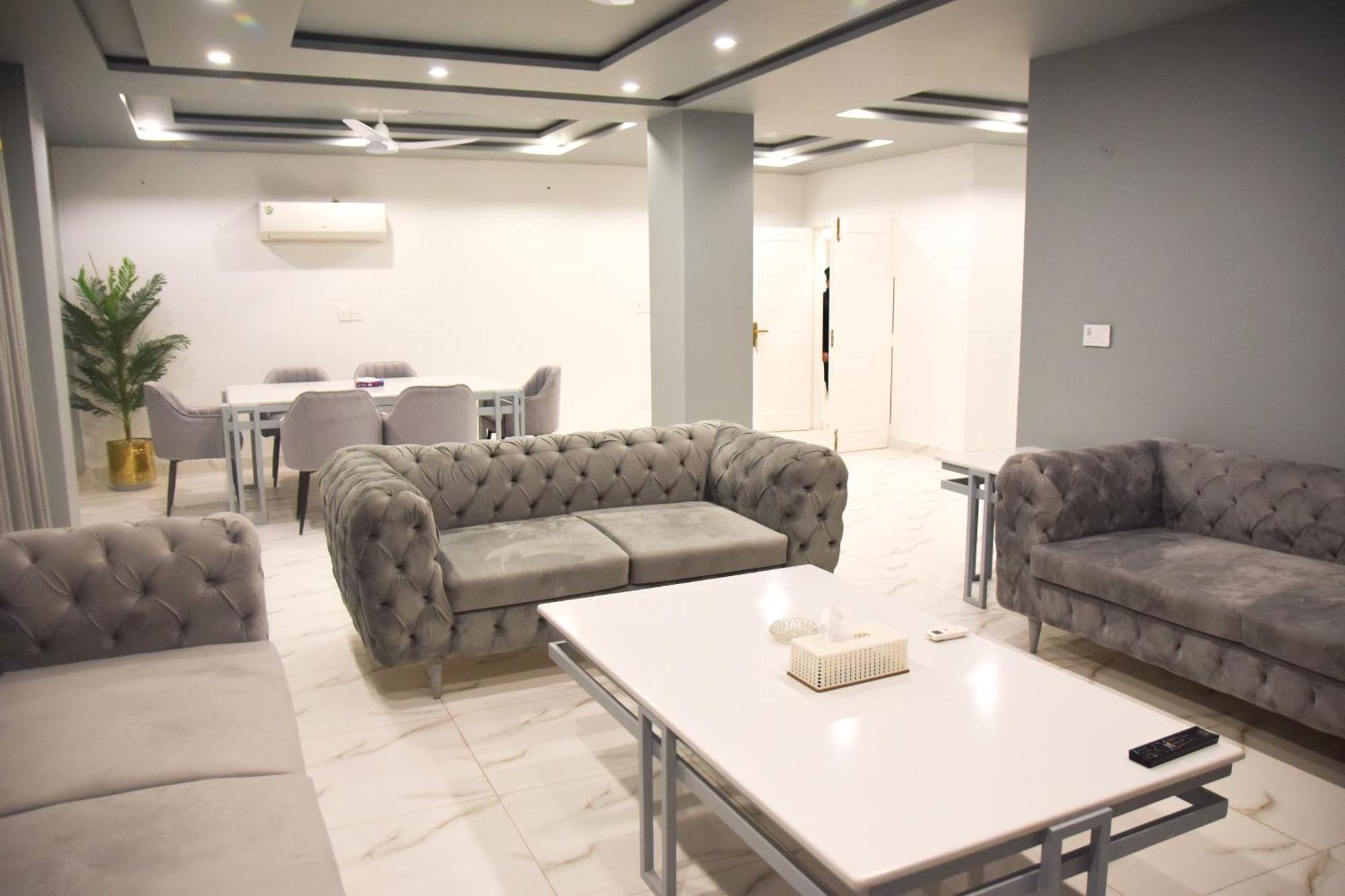 Luxe Suites Bahria Town Lahore Exterior foto