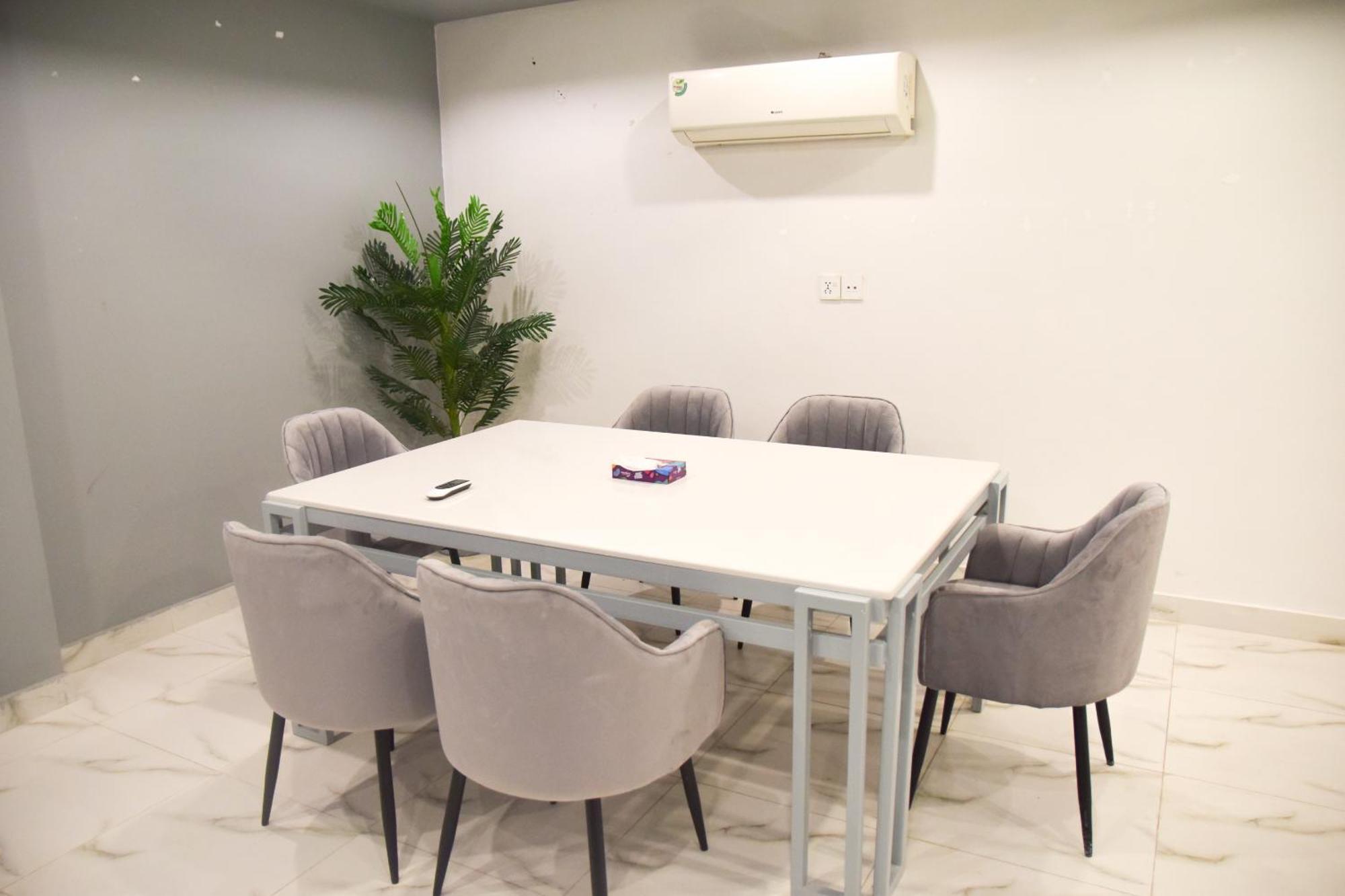 Luxe Suites Bahria Town Lahore Exterior foto